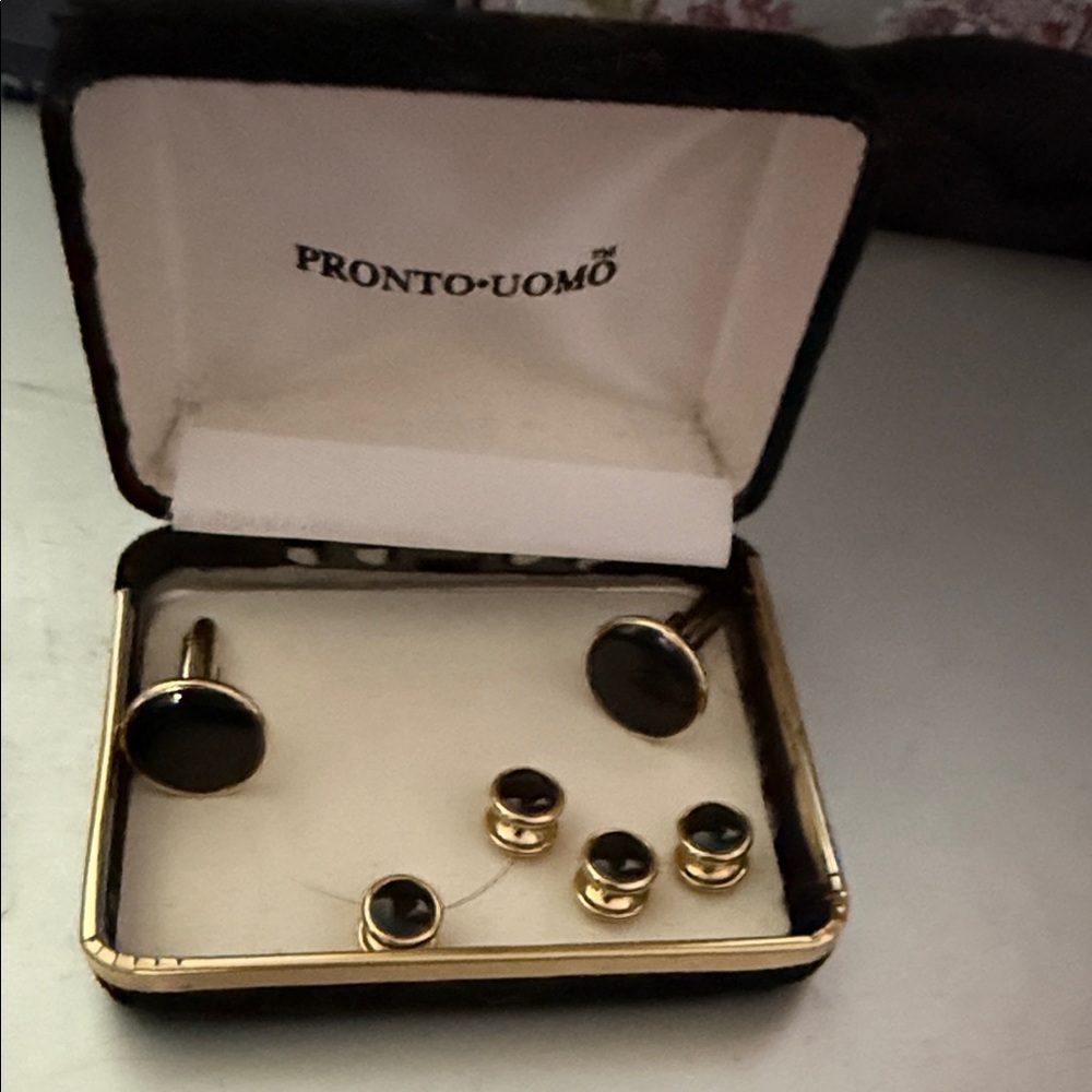 Pronto Uomo Gold and Black Cuff Links Set